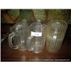 Image 1 : LOT: RUBBERMAID PLASTIC PITCHERS 6X MONEY