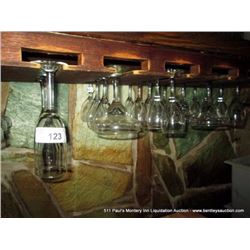 LOT: WINE GLASSES 47X MONEY