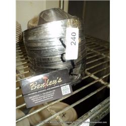 LOT: STAINLESS BOWLS 26X MONEY