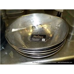 LOT: STAINLESS BOWLS 4X MONEY