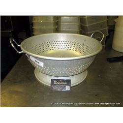 METAL STRAINER