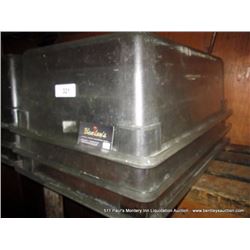 LOT: PLASTIC BINS 3X MONEY