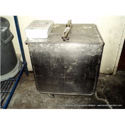 STAINLESS FLOUR BIN