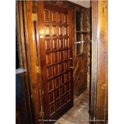 INDOOR WOOD DOOR
