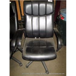 BLACK OFFICE CHAIR