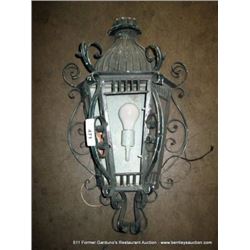 WROUGHT IRON LIGHT FIXTURE