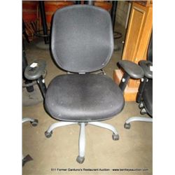 BLACK ARCADIA MESH OFFICE CHAIR