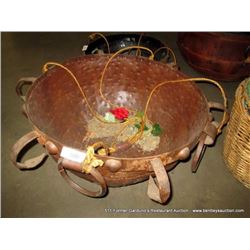 25" METAL HANGING FLOWER POT