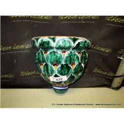 DECORATIVE CERAMIC HOLDER
