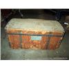 Image 1 : METAL & WOOD CHEST