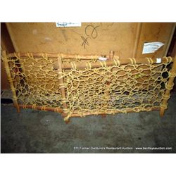 WOOD & ROPE WALL HANGING