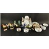Image 1 : 18 pieces of oriental porcelain; 20th  Century.    Est.:  $100-$200.
