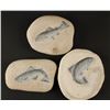 Image 1 : Lot of 3 hand-carved and colored fish in  sandstone rocks, nicely accomplis
