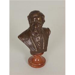 Müller, Hans, Wien 1873 - 1931 ? Bronze. Richard Wagner. Büste auf rotem...