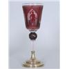 Image 1 : Pokal. Farbloses, rot überfangenes Glas. Facettierter Schaft mit eingeschmolzenen weißen und rot...