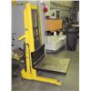 Image 1 : 1500 Lb Big Joe Electric Straddle Lift / Die Lift