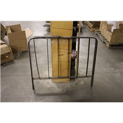 BLACK METAL HEADACHE RACK