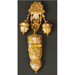 Chatelaine, Gilded metal, ca 1760, with 4 accessories for sewing, 15.000,...