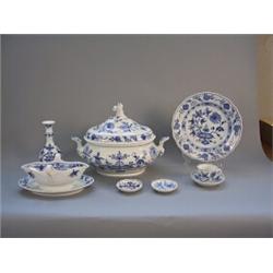 Dinner-service, 80 pieces, China, Meissen, Germany, 12 plates 12 bowls, 12 desert plates 12 fir...