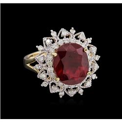 6.25ct Ruby and Diamond Ring - 14KT Yellow Gold