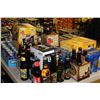 Image 2 : LARGE LOT OF BEER AND COOLERS