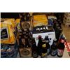 Image 6 : LARGE LOT OF BEER AND COOLERS