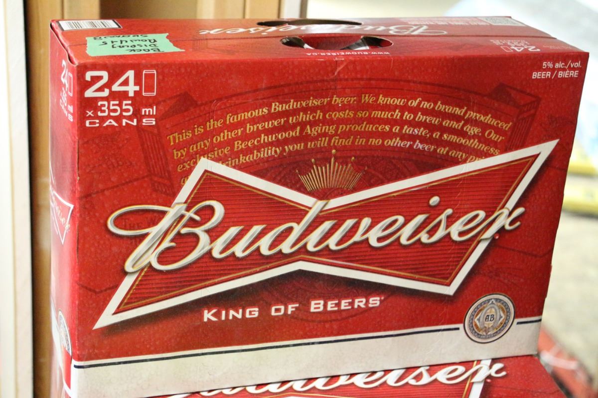 CASE OF 24 CANS OF BUDWEISER BEER