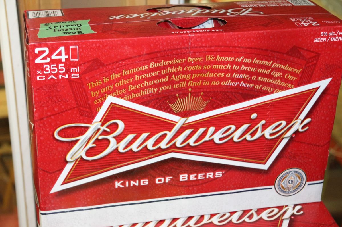 CASE OF 24 CANS OF BUDWEISER BEER case-of-24-cans-of-budweiser-beer