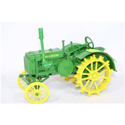 JOHN DEERE DIE CAST GENERAL PURPOSE TRACTOR