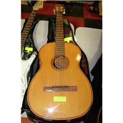 GUITAR CLASSICAL WITH BAG CASE