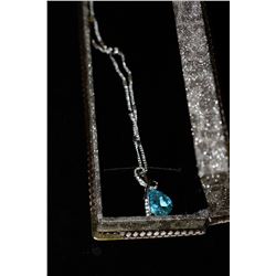 LADIES SWAROVSKI PENDANT NECKLACE