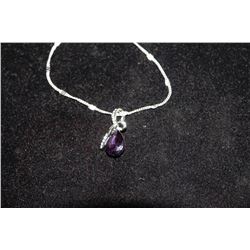 LADIES SWAROVSKI PENDANT NECKLACE