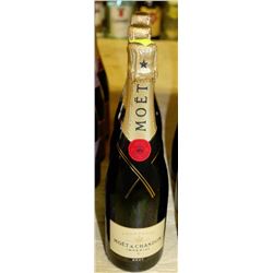3 BOTTLES OF 750ML OF MOET & CHANDON CHAMPAGNE