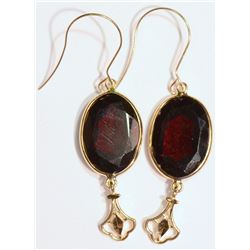 14kt Gold Garnet Earrings