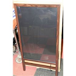 LED WRITING BOARD W/ REMOTE AND CRAYONS