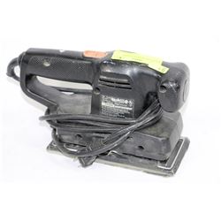 BLACK AND DECKER SANDER