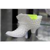 Image 1 : HOBNAIL MILK GLASS SHOE