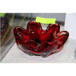 ESTATE CRANBERRY GLASS DISH