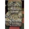 Image 1 : NEW DUCK COMMANDER CAMOUFLAGE RECLINING CHAIR
