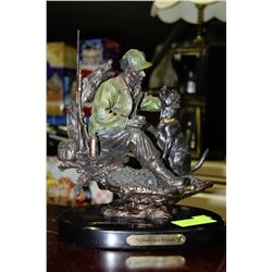 "CLOSER THAN FRIENDS" HUNTING SCULPTURE