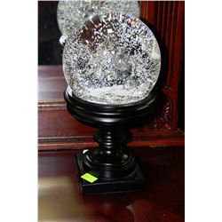 MUSICAL BIRD SNOWGLOBE