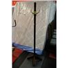 Image 1 : VINTAGE WOOD COAT RACK