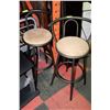 Image 1 : SWIVEL PADDED BAR STOOL X2