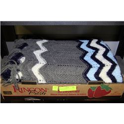 KNITTED THROW