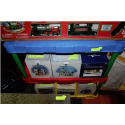 CHILDREN'S TOY SHELF UNIT