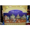 Image 1 : LARGE CHRISTMAS ILLUMINATED VILLAGE 20PCS