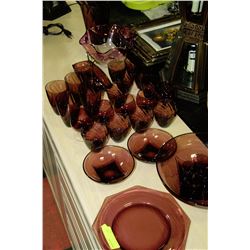 LARGE ESTATE COLLECTION OF PURPLE GLASS DISHES