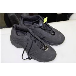 NEW LADIES ATHLETIC WORKS RUNNERS - SIZE 9