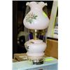 Image 1 : VINTAGE MILK GLASS LAMP