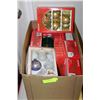 Image 1 : BOX OF CHRISTMAS BALLS